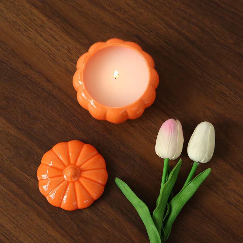 Selling To European Halloween Decoration Gifts Orange Pumpkin Design Ceramic Wax Candle Holder Porcelain Tealight Candle Jars