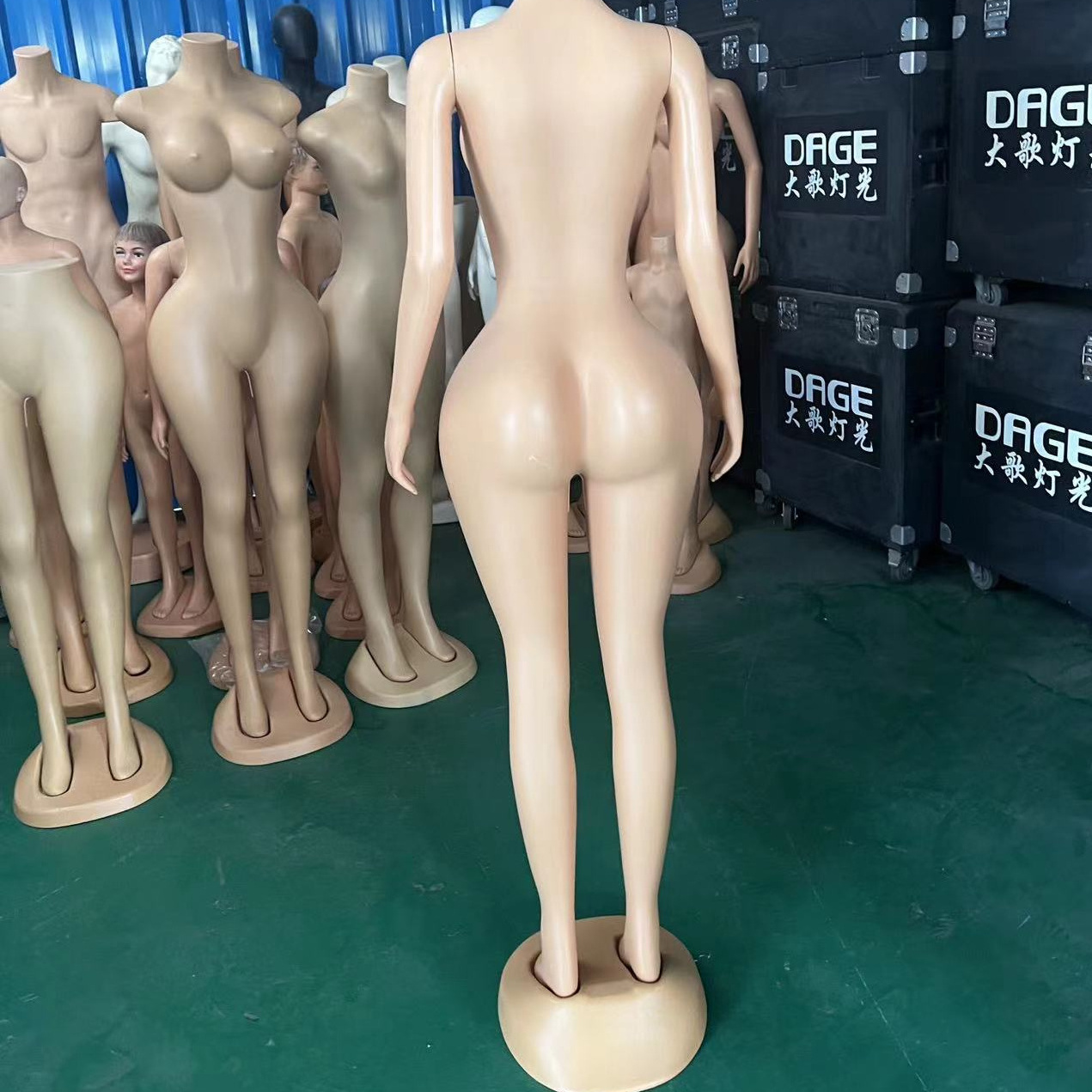 Factory price   Plus Size Big Boobs Female Mannequin Fat Female Mannequin Big Tits Women Skin Big Butt Display Model