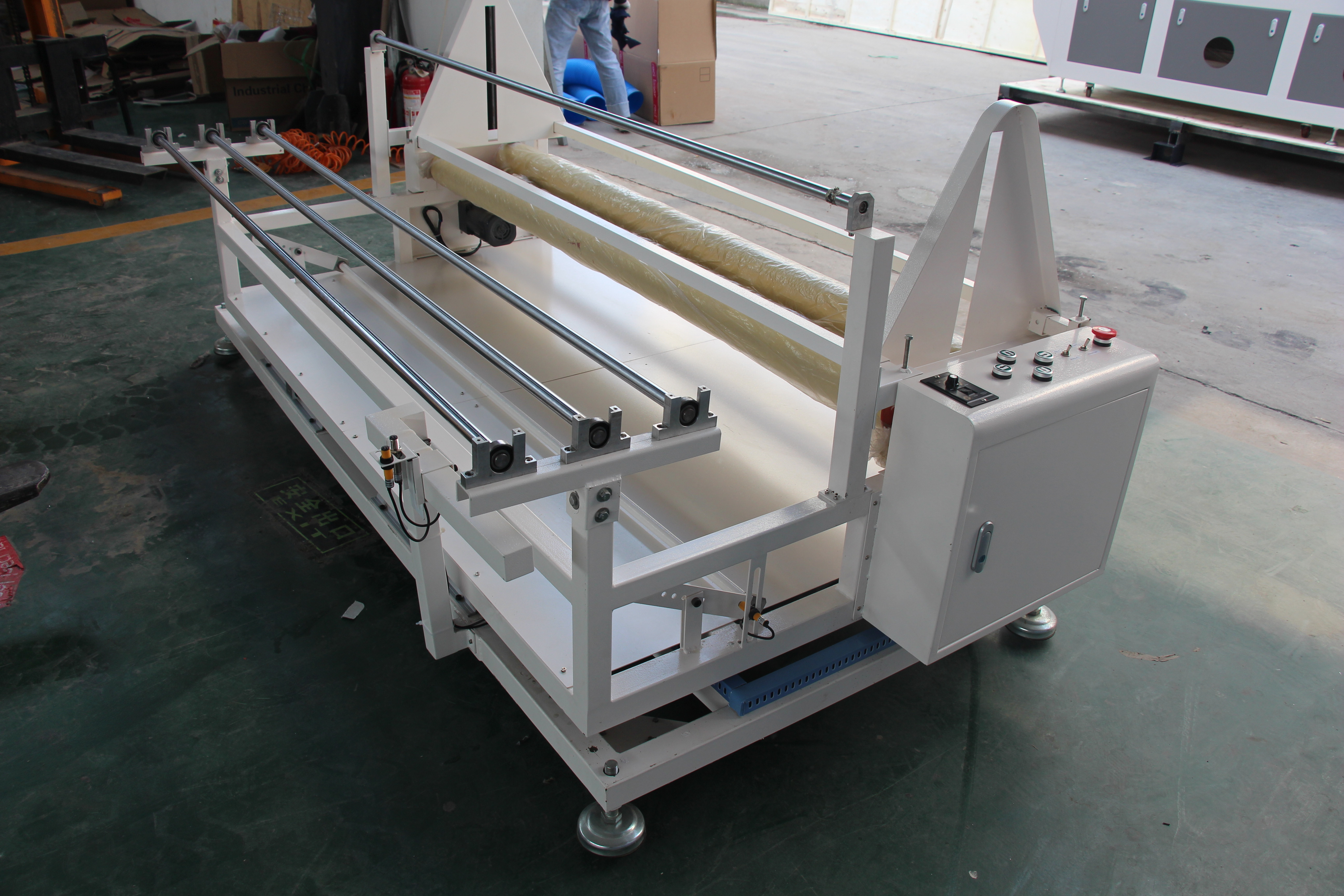 1810/1610 Garment/Cloth/Textile/Fabrics Laser Cutting Machine