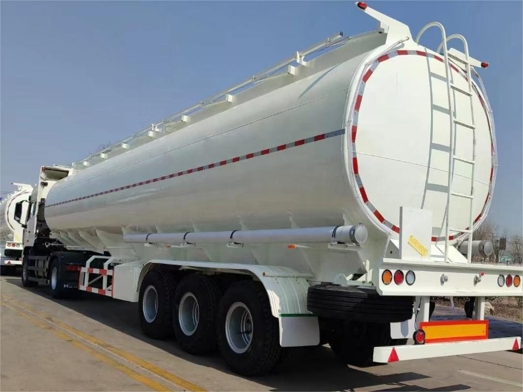 Fuel Oil Tanker 45000 Liters Fuel Tanker Trailer For Sale