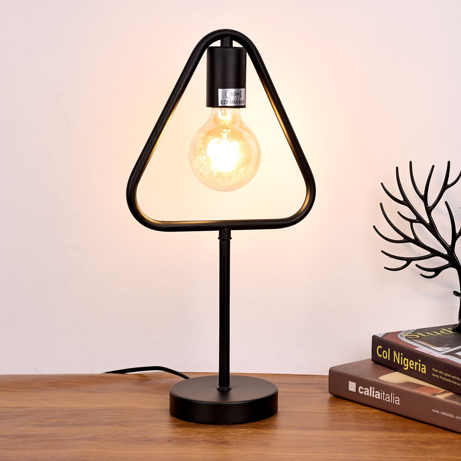 Traditional portatil cover flamingo E27/E26 bulbs DIY lighting potable trending banking golden table lamp for fashion