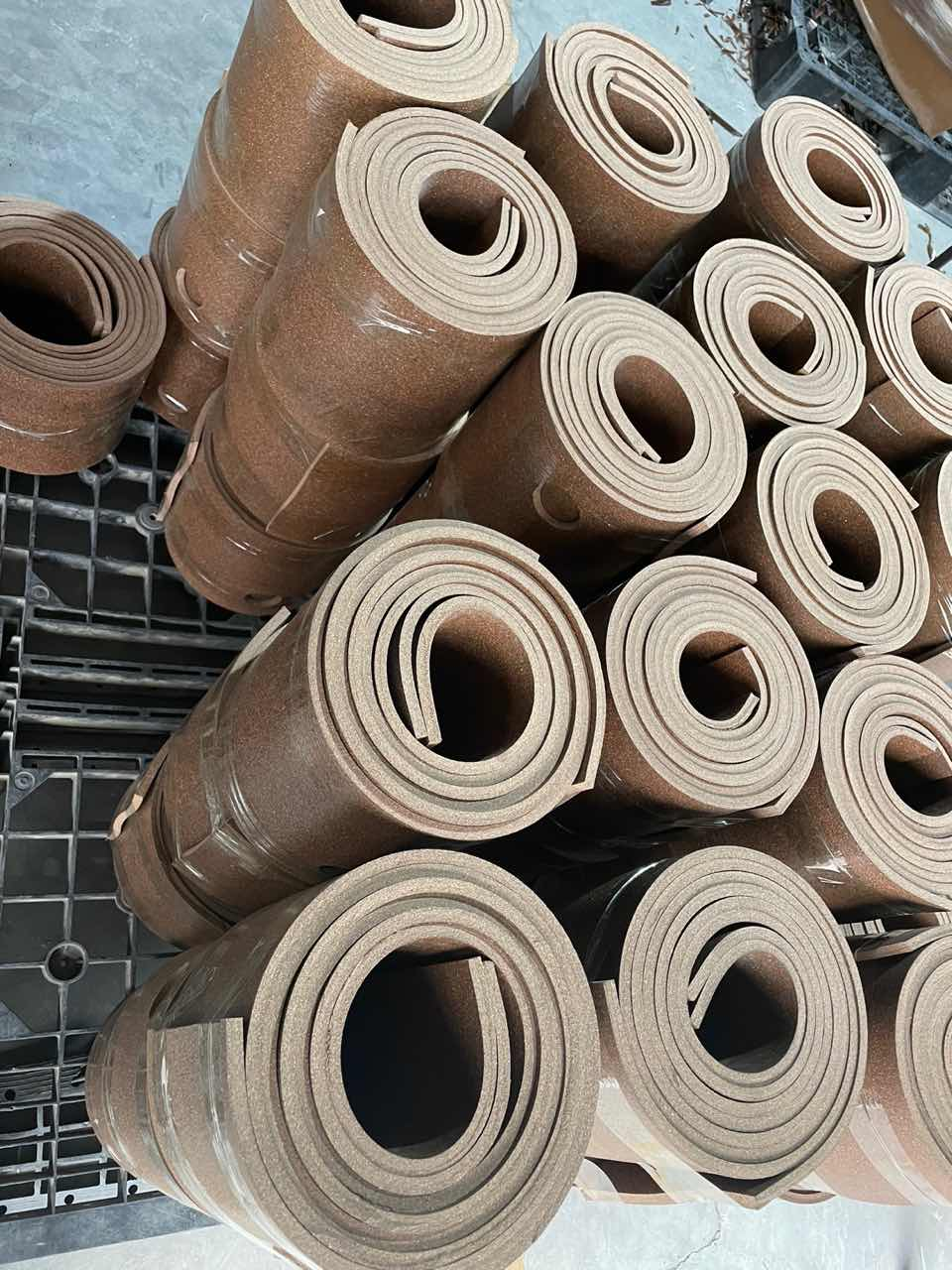 Good Sealing Material Rubber Cork Sheets Superior Sealing Rubber Cork Board And Rolls For Sediment Oil Sealing Gaskets