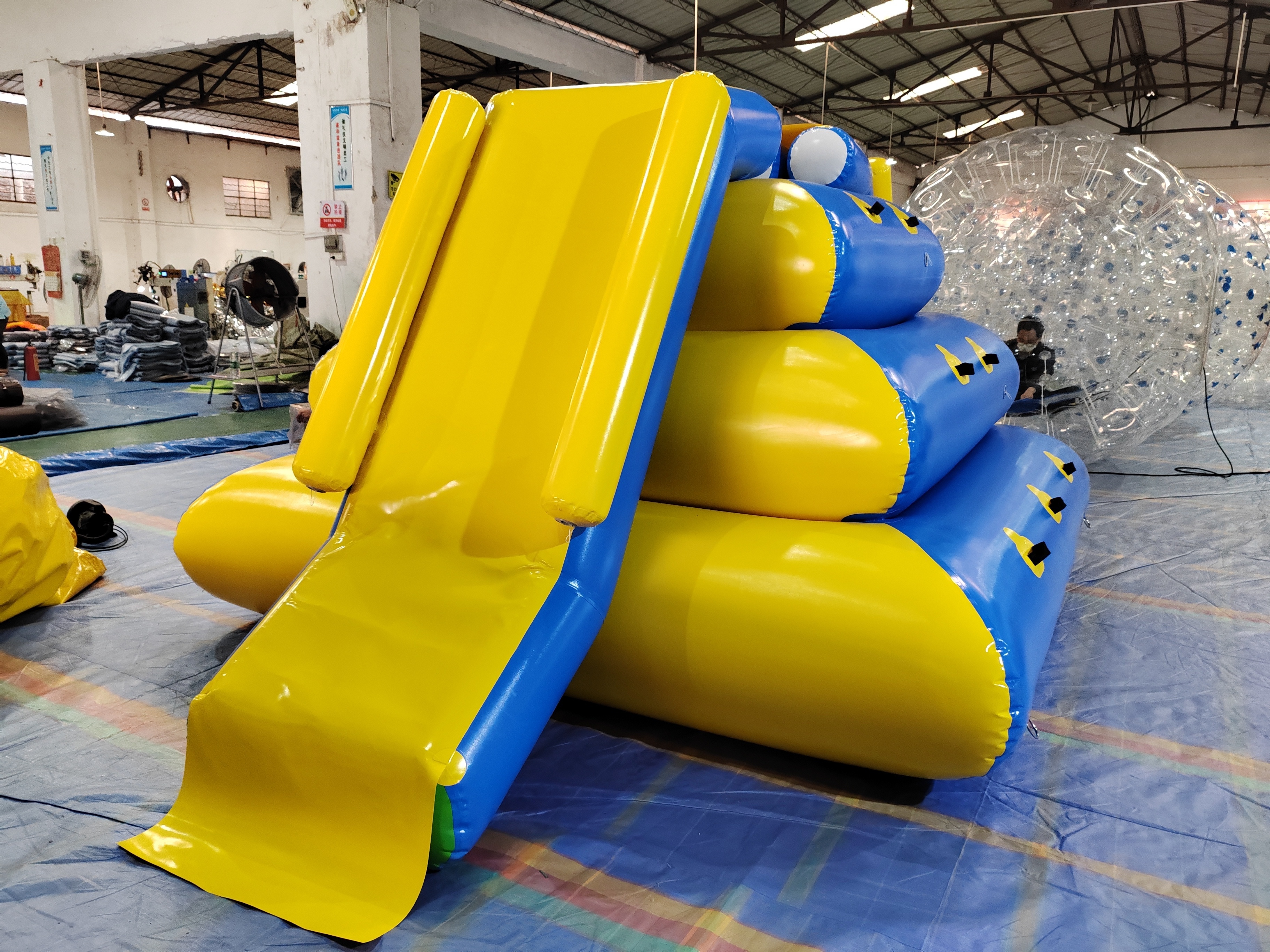 Outdoor Inflatable Water Park Game Mini Slide Water Floating Kids Slide