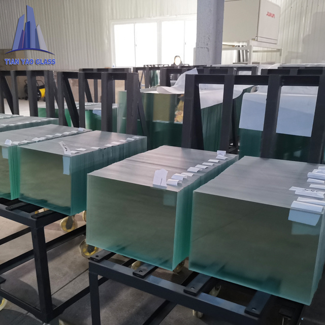 Glass Sheet Wholesale 2mm 3 Mm 4mm 5mm 6mm 8mm 10mm 12mm Float Glass Mirror Top Grade Clear Flat More Than 5 Years 1.8-10mm 1sqm