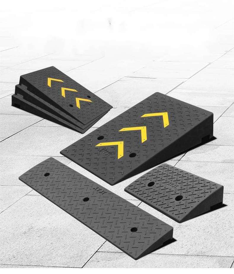 10Mm To 120Mm Height Rubber Black Road Safety Driveway Rubber Ramps Kerbing Car Park Kerb