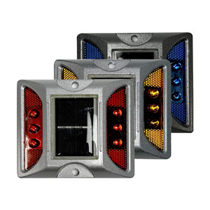 Customized Solar Cast Aluminum Road Studs with LED Lights Factory Price Traffic Safety Reflectors for Road Warning