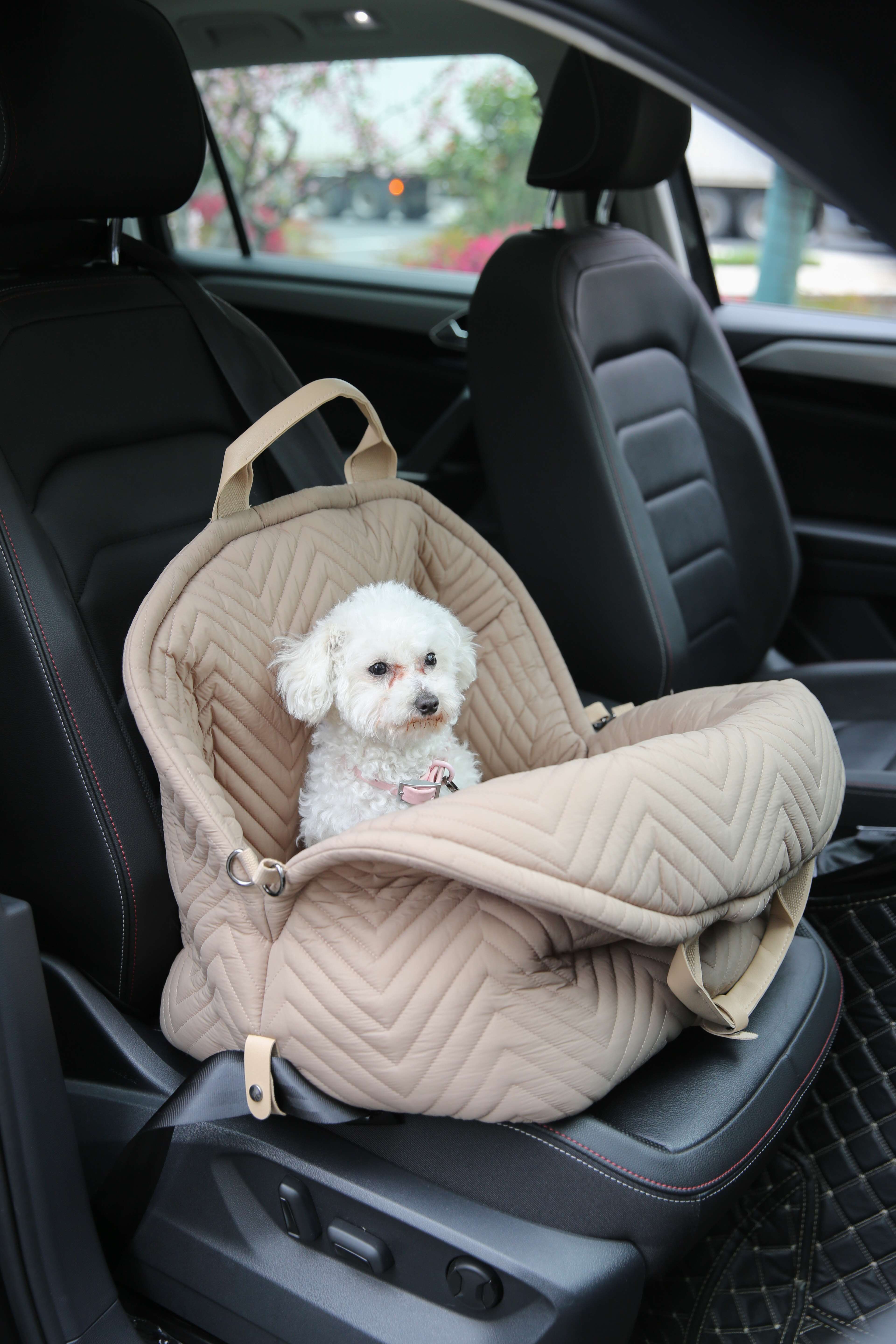 Portable Fashion Quilting Fabric Pet Travel Car Seat Dog Booster Car Seats Bed Dog Carrier Bag with Clip-On Safety Leash