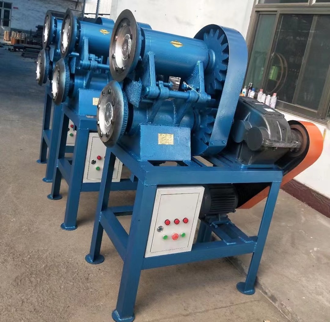 Rubber Tire Slice Cutting Machine Waste Tire Strip Cutter Tire Blocks Cutter Recycling Device