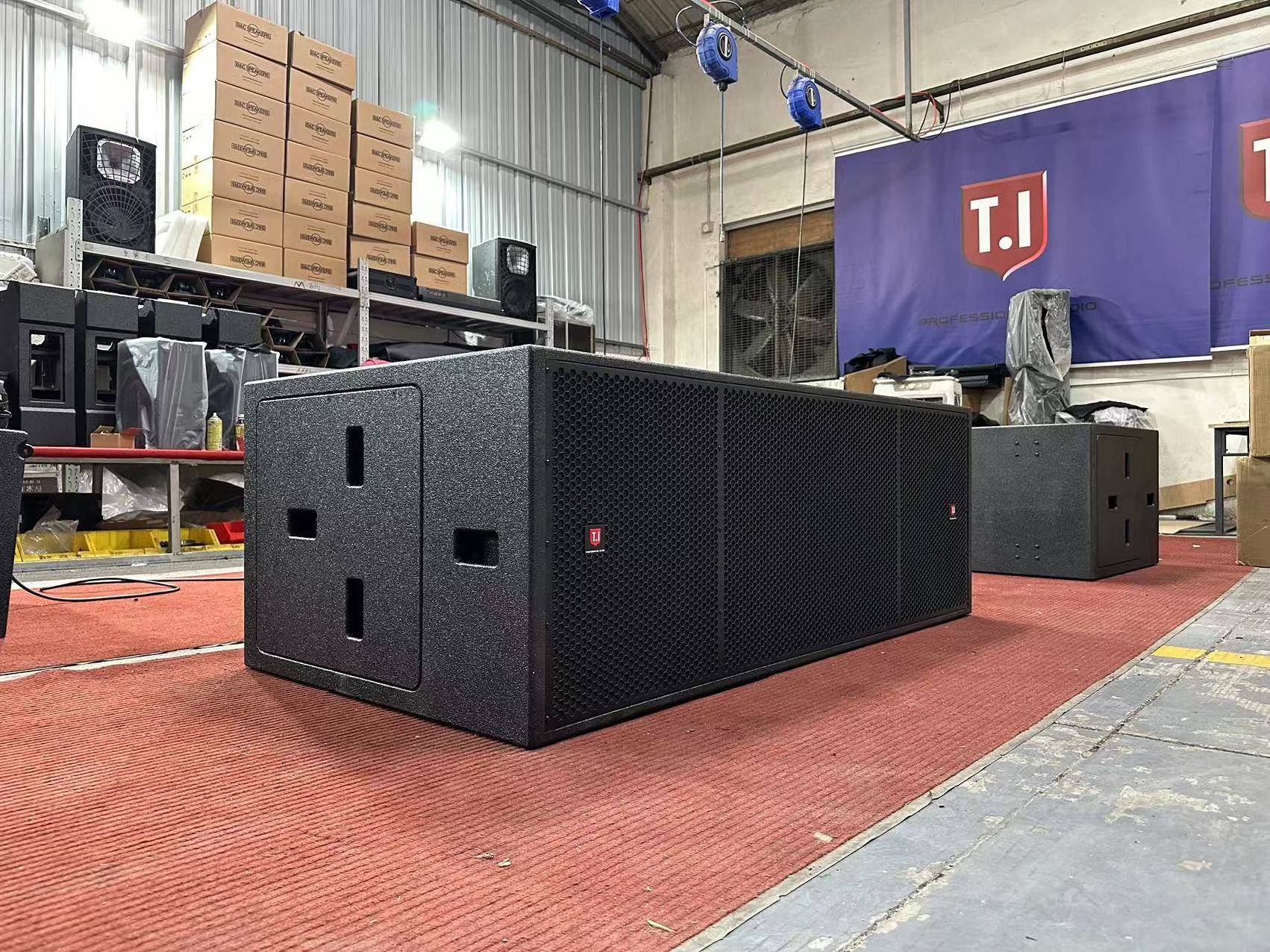 Professional Passive Powered Speaker dj Sound Equipment Double 12 Inch Three Way Audio Line Array with 21 Inch Subwoofer