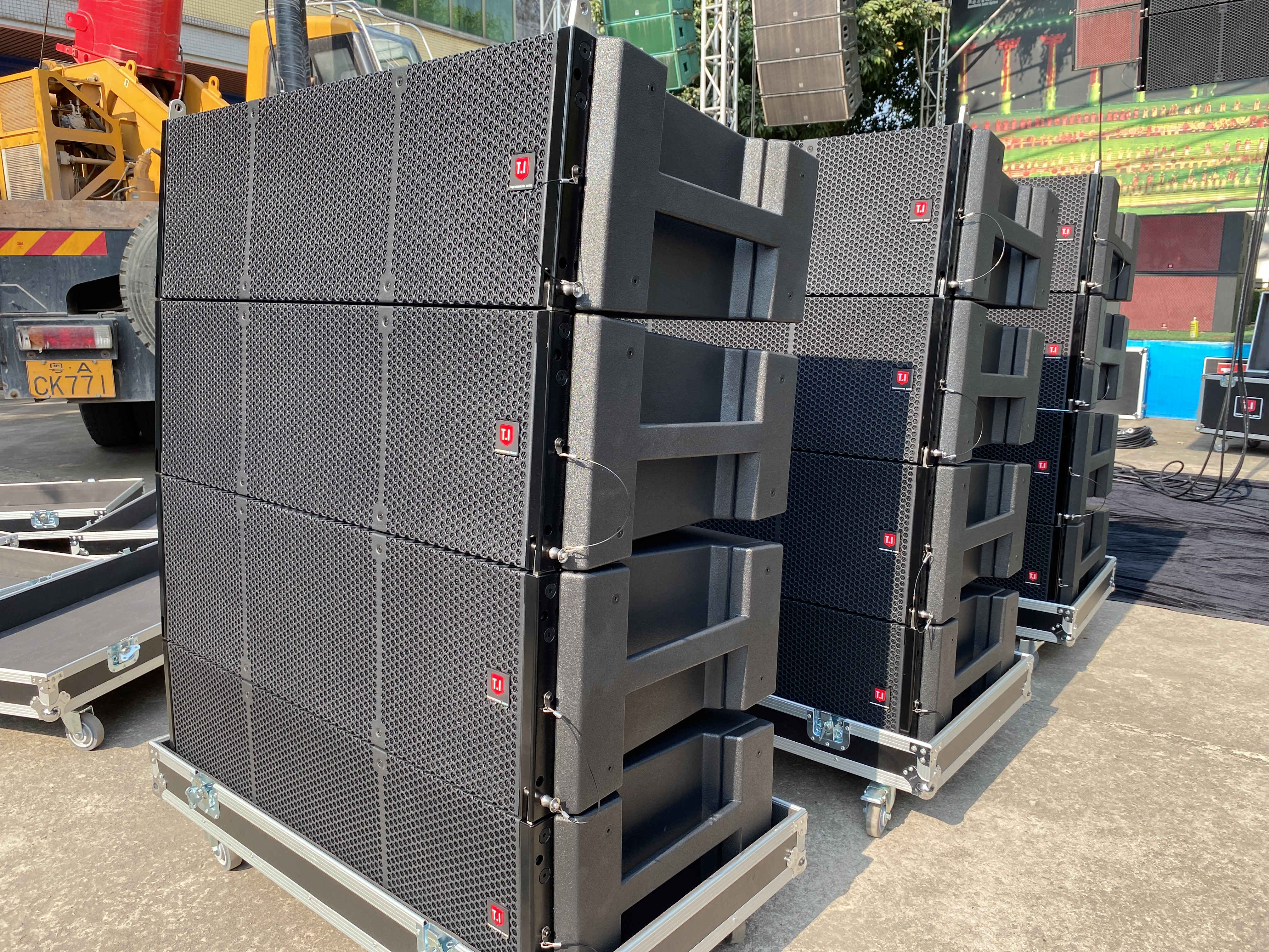 double 12 inch line array  MAX212 sound system 2000w(RMS)4000(PEAK) live show big event  speakers