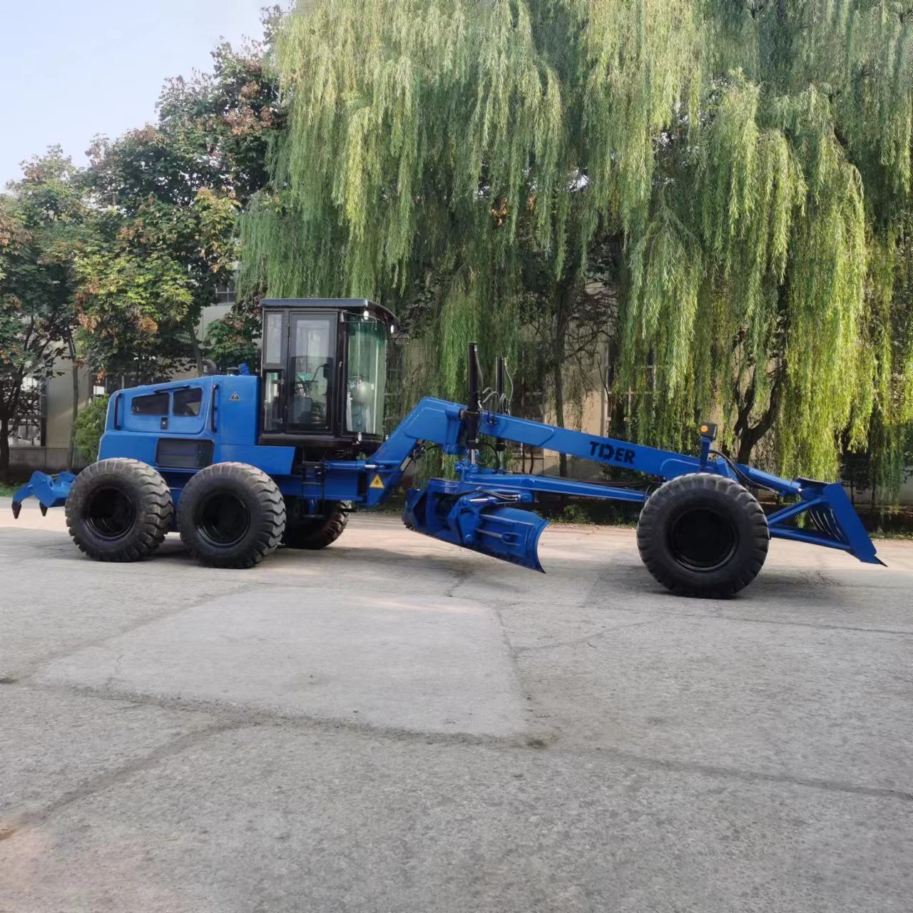 TDER China Supplier mini 138hp road grader GMCX 120kw 140HPmotor grader with ripper