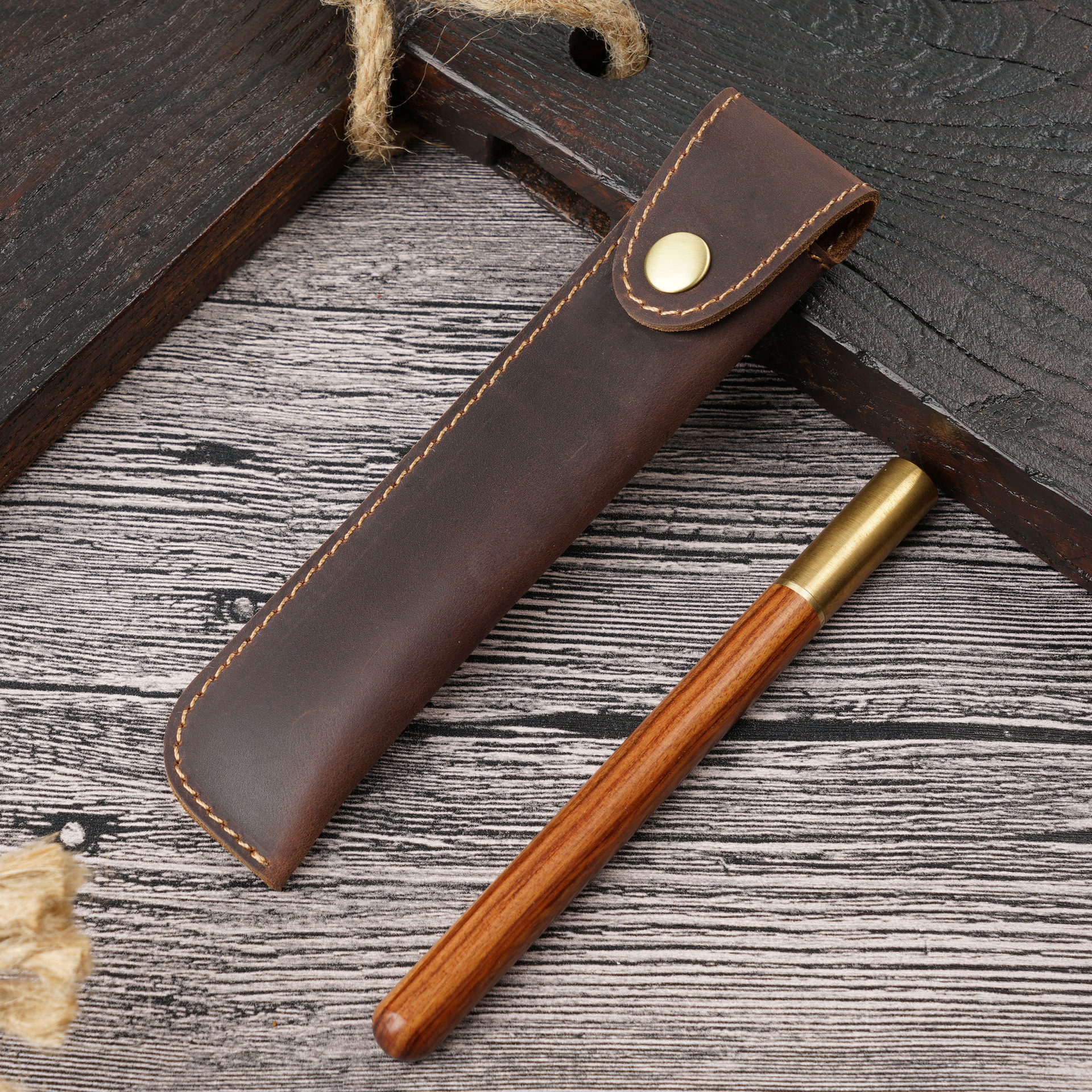 Custom Color Retro Crazy Horse Leather School Pen Holder Pouch Bag Carving Leather Genuine Leather Pencil Case Bag Pen Case