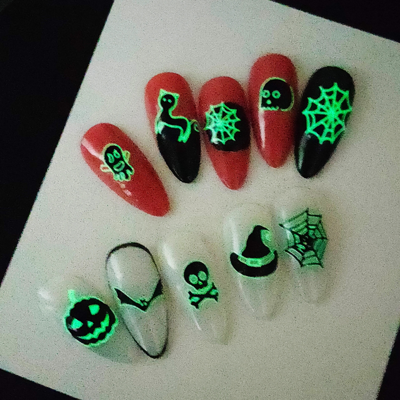 Wholesale Glow In The Dark Halloween Nail Art Sticker DIY Bat Pumpkin Funny Nail Decoration Nail Stickers