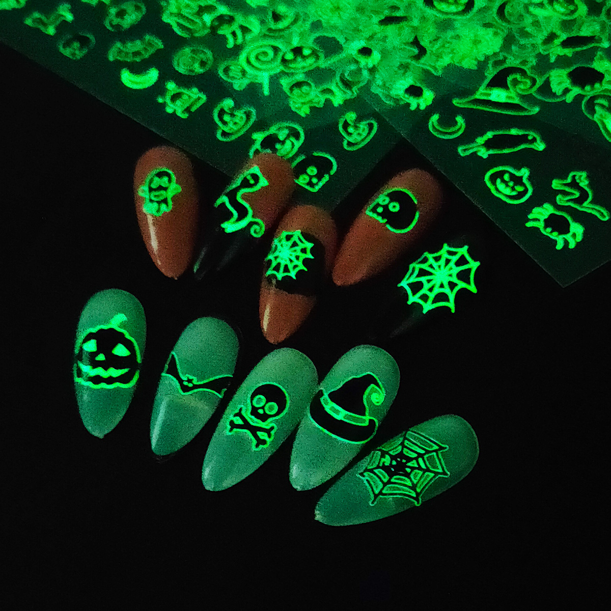 Wholesale Glow In The Dark Halloween Nail Art Sticker DIY Bat Pumpkin Funny Nail Decoration Nail Stickers