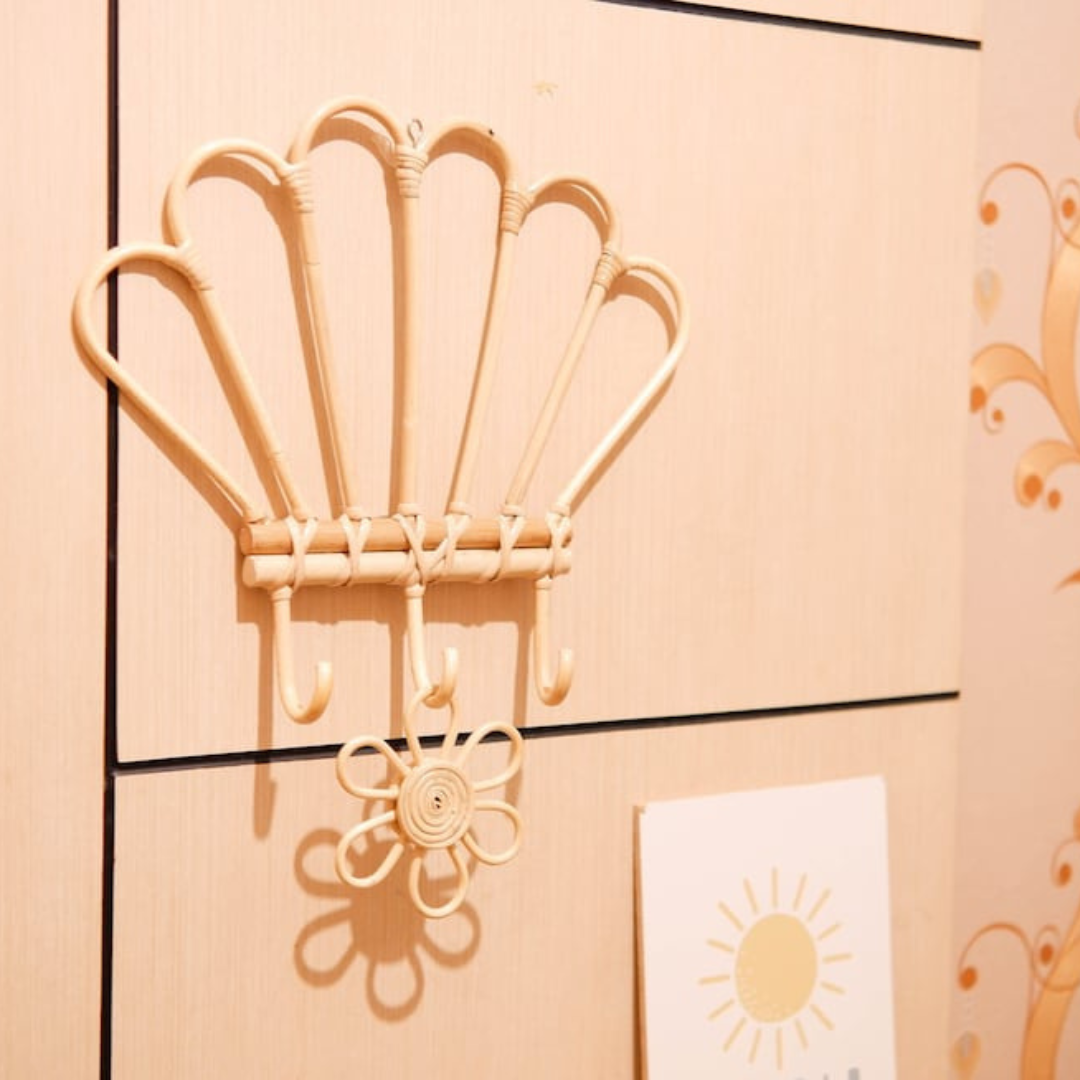 Delightful House Decor: Basic Rattan Shell Wall Hook, Sturdy and Perfect for Kids Room | Versatile Clothes Hanging Hook