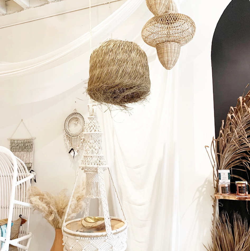 BEST SELLER Boho Style Vietnam Handmade Seagrass Ceiling Hanging Pendant Light with Fringes