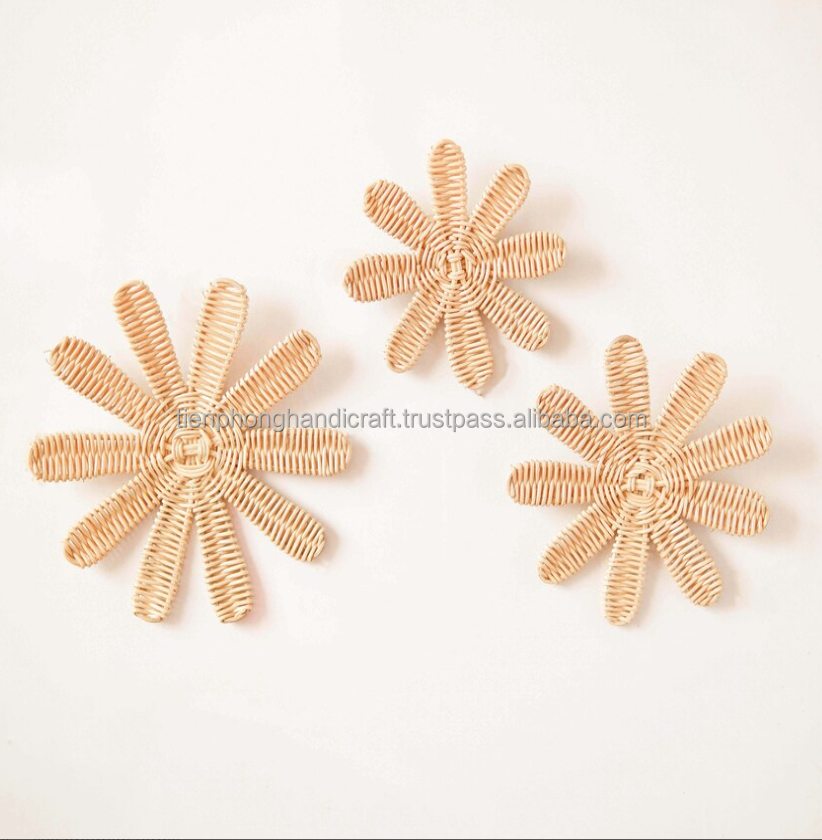 NEW ITEMS 3 Sizes Daisy Rattan 100% Natural Materials | Cute Rattan Flower Wall, Wicker Wall Decor 100% Handwoven from Vietnam