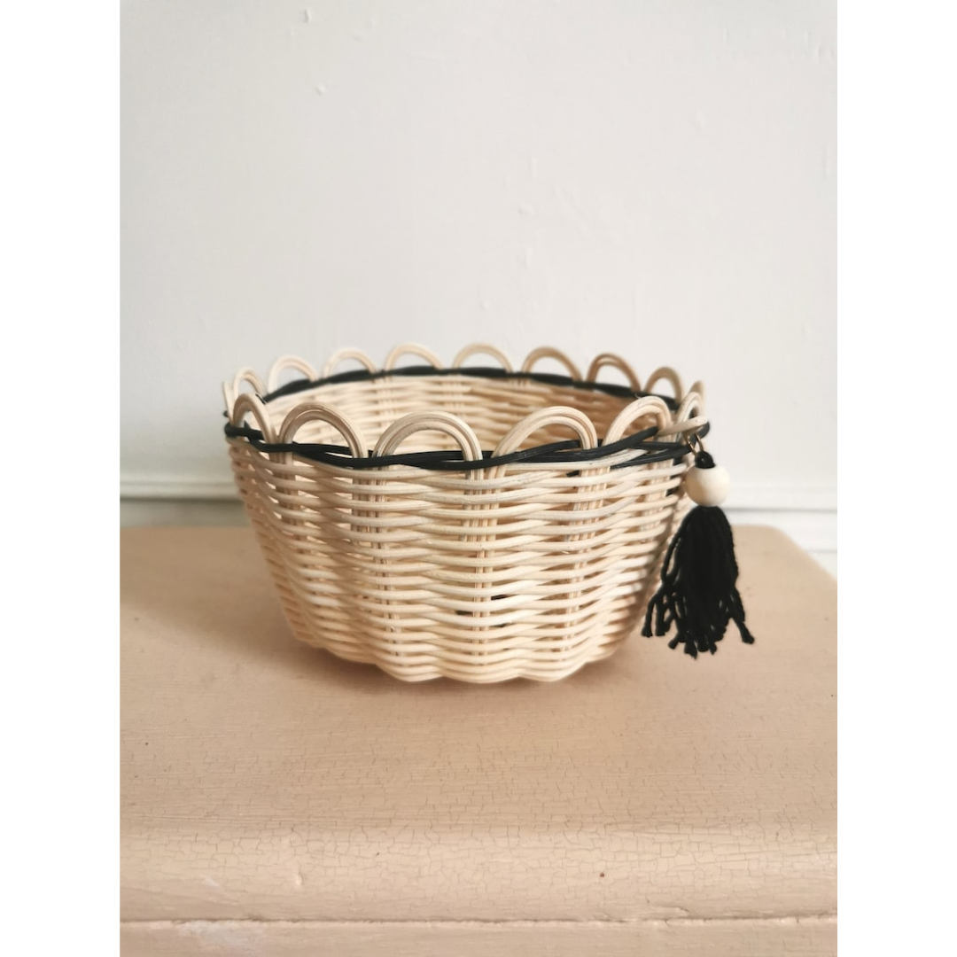 Functional Elegance: Rattan Handwoven Eco-friendly Minimalist Style Storage Basket, a Must-have for House and Kitchen Decor