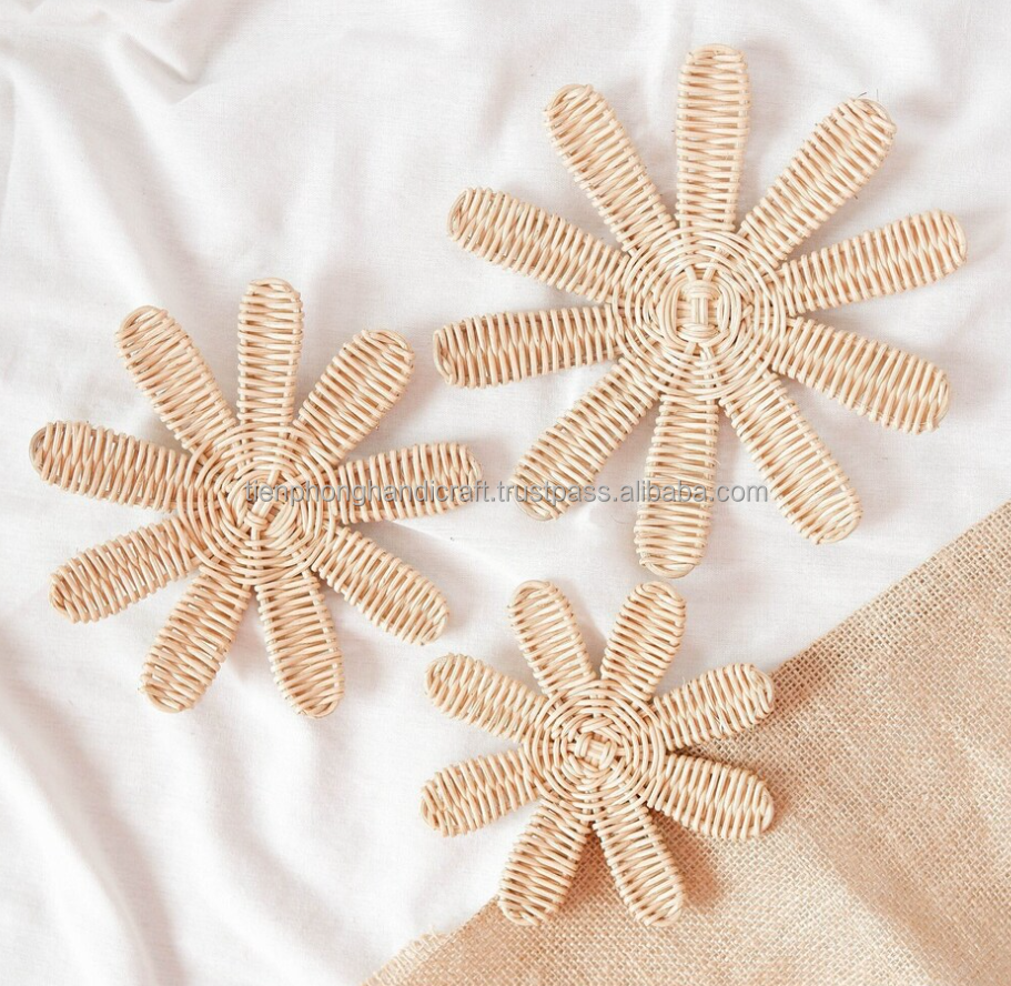 NEW ITEMS 3 Sizes Daisy Rattan 100% Natural Materials | Cute Rattan Flower Wall, Wicker Wall Decor 100% Handwoven from Vietnam