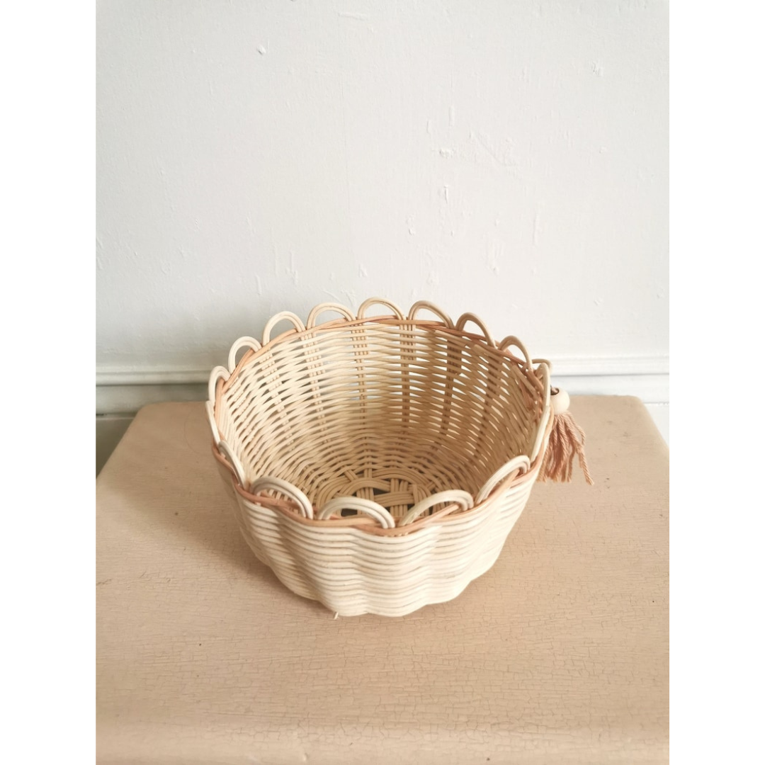 Functional Elegance: Rattan Handwoven Eco-friendly Minimalist Style Storage Basket, a Must-have for House and Kitchen Decor