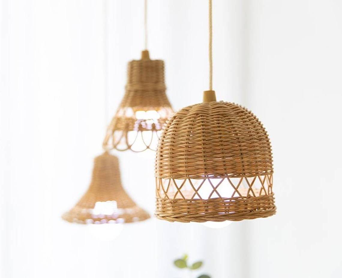 NEW PRODUCTS High Quality Small Rattan Pendant Light with Battery Operated Pull Cord LED Bulb Garden Decoration