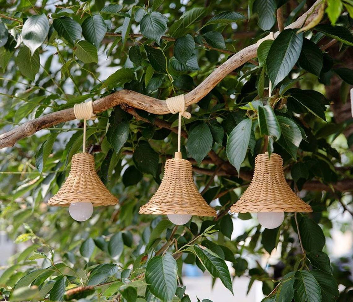 NEW PRODUCTS High Quality Small Rattan Pendant Light with Battery Operated Pull Cord LED Bulb Garden Decoration