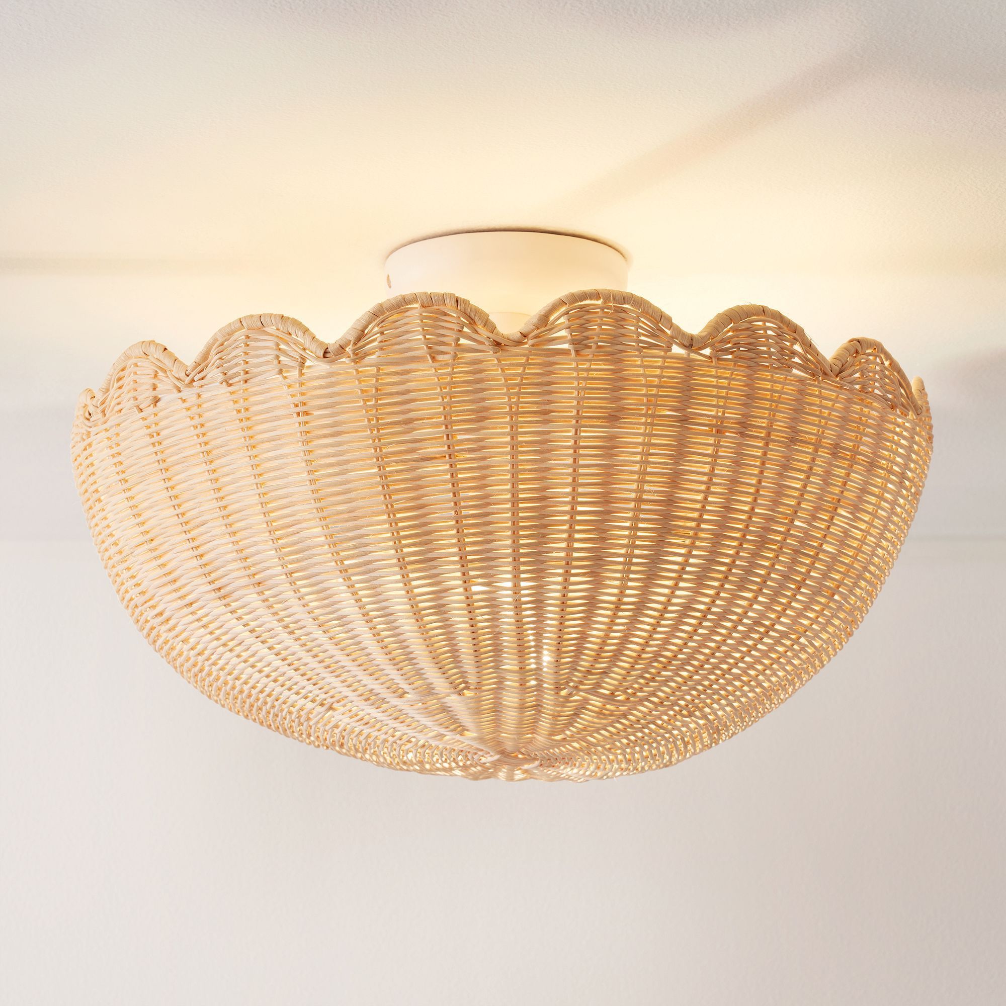 Best Selling 2023 High Quality Premium Rattan Bubble Flushmount Lampshade - Boho Chic Ceiling Light Fixture with Woven Design