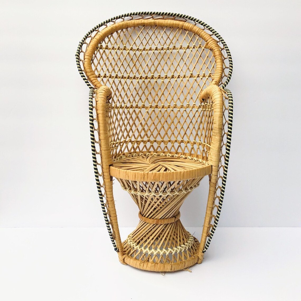 Wholesale new natural rattan outdoor chair beautiful small size bamboo chair made in Vietnam