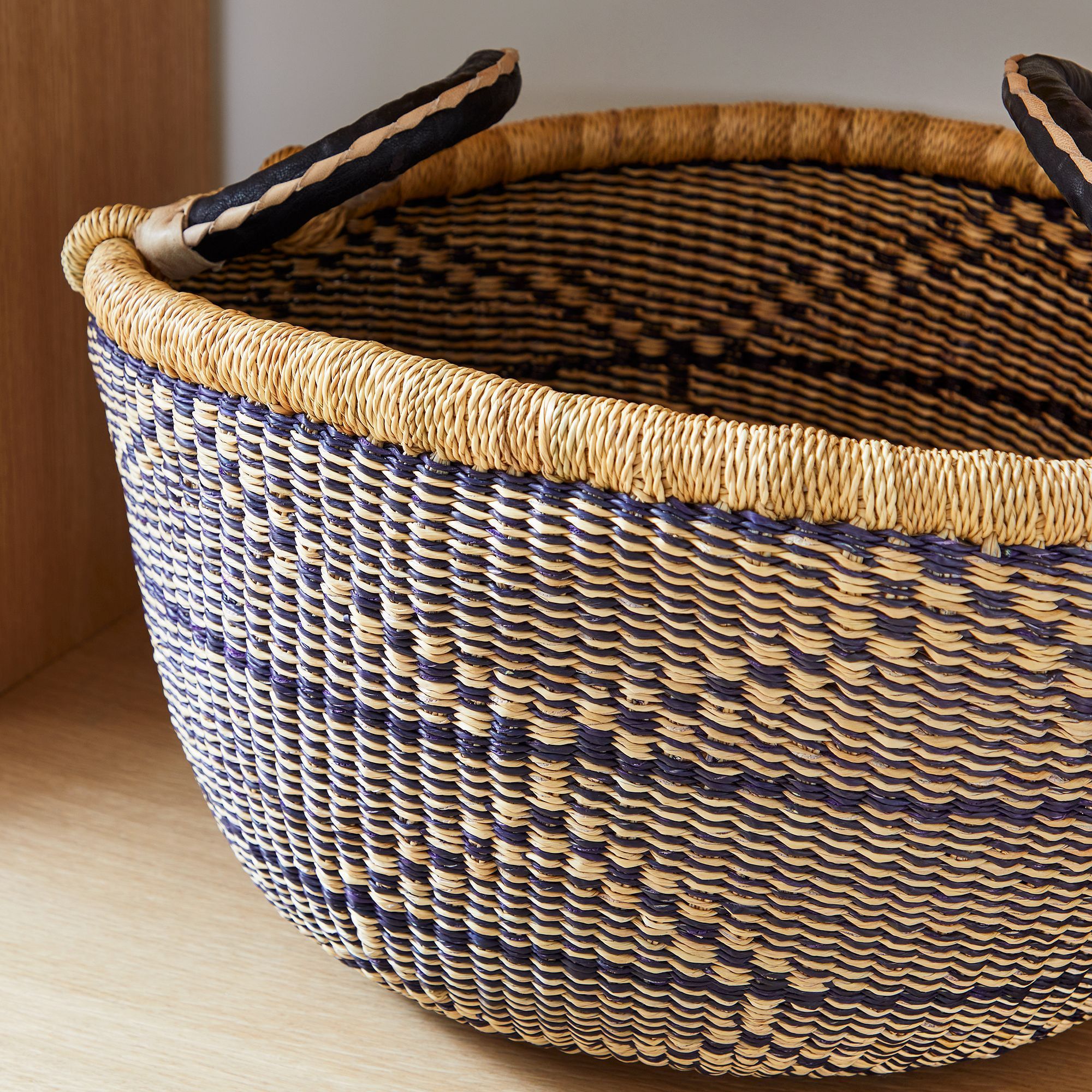 Wholesale Best Selling 2023 Premium Handwoven Moma Bolga Baskets - Big Blue Boho Chic Storage Sustainable African Craftsmanship