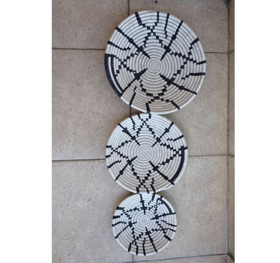 Wall Hanging Basket Seagrass placemats with wood pattern plate, Seagrass wall decoration made in Vietnam