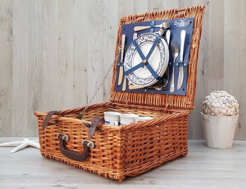 Direct Factory Cheap Wicker Picnic Basket Set 4 person natural Willow Lid basket