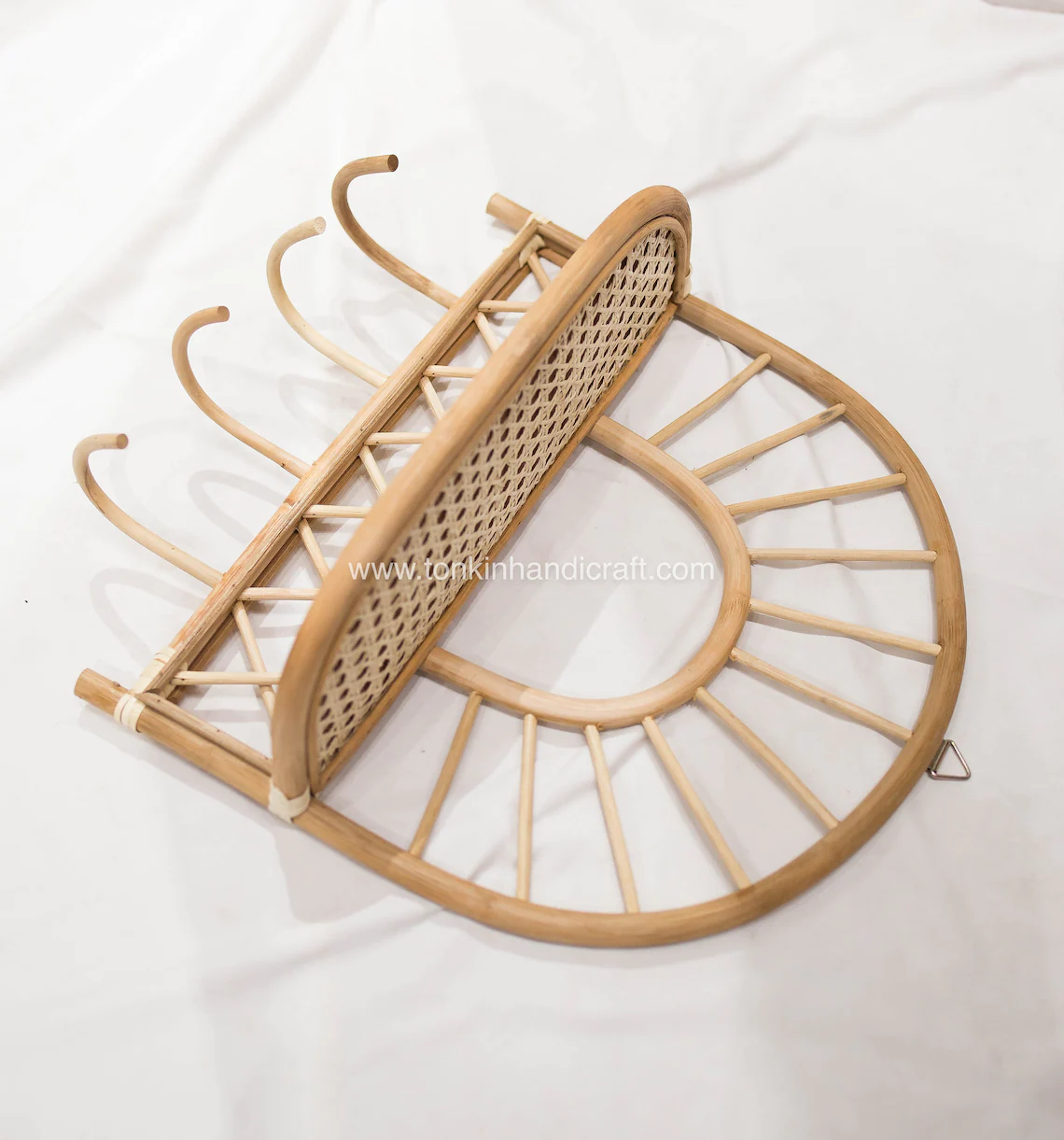 Rattan coat hanger rack with 3 Hooks and Shelf Wholesale For Neat Home