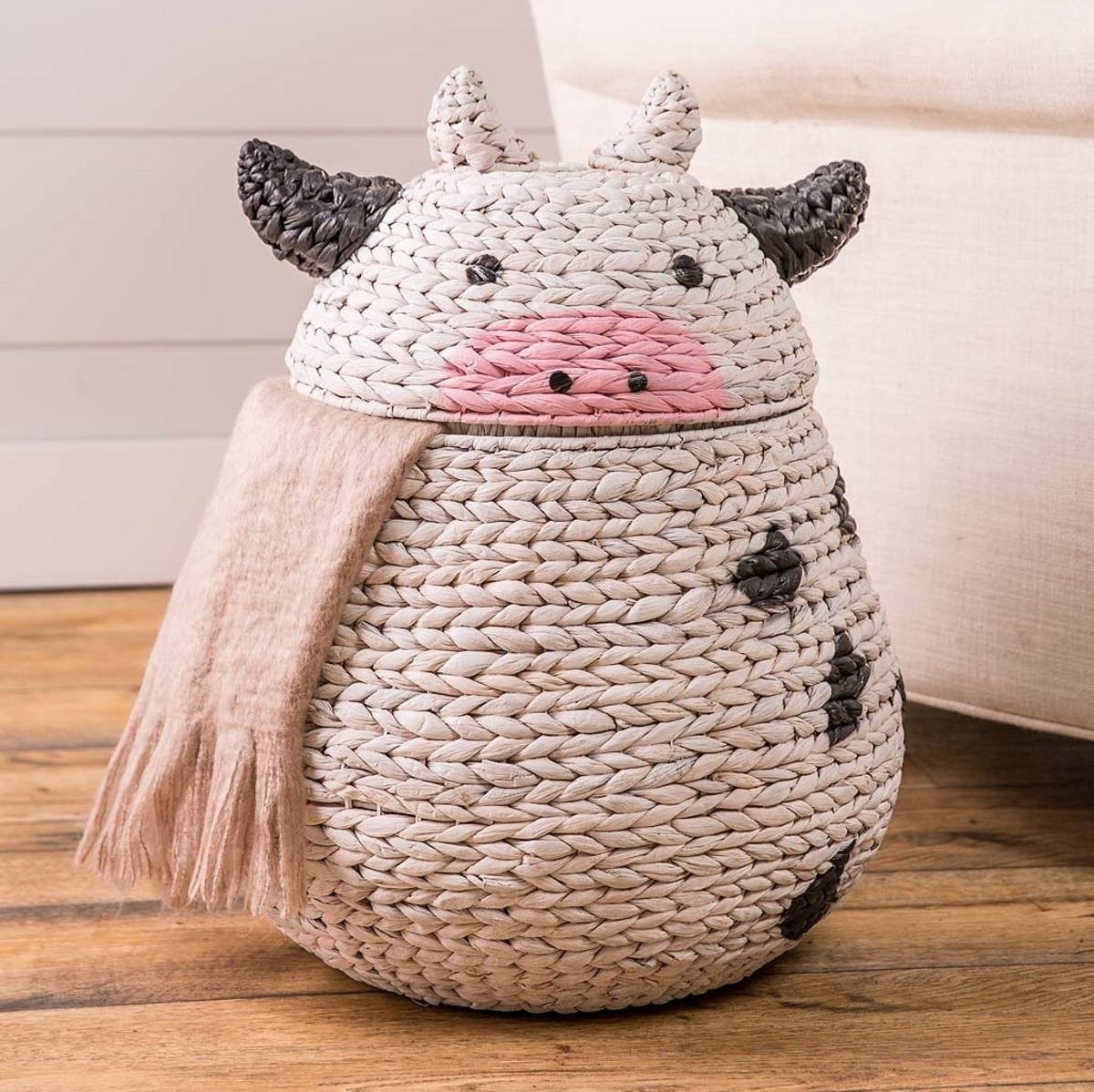 Wholesales Household products Sundries Storage Box Kids Toys Desktop Organizer Cartoon Animals Hand Woven Storage Basket