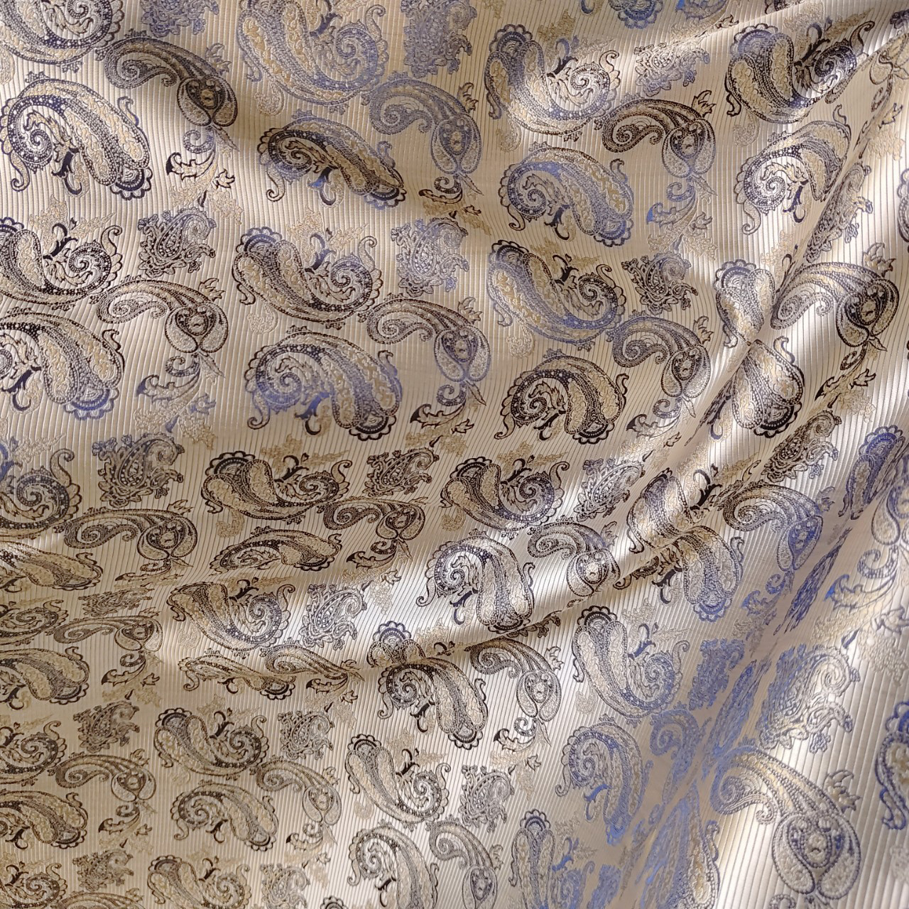 Designer Fabric Cheap Wholesales Price Polyester Floral Embossing Floral And Brocade Yarn Dyed Fancy Jacquard Fabric