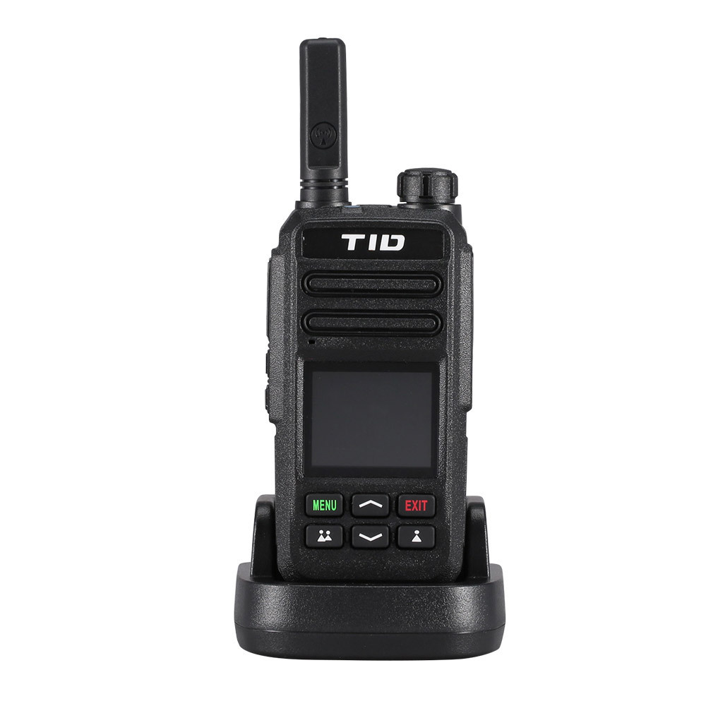 New design 4G/3G/2G network radio real-ptt zello handheld poc two way radio 200 mile long range walkie talkie