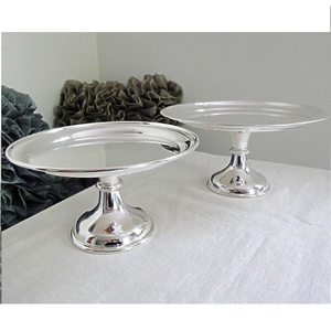 Pastries Cupcakes Cake Display Dessert Stand Custom Royal Style Glazed Design Metal Cake Stand