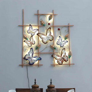 Butterfly Design Decorative Metal Picture Frame Wall Art Vintage Floating Photo Frame Living Room Interior Usage