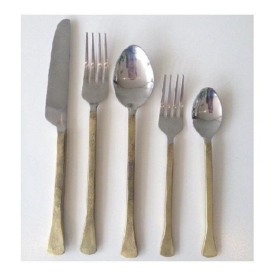 Vintage Design Metal Cutlery Set with Silver Finishing Metal Dinnerware Cutlery Kitchen Utensils With Best Price