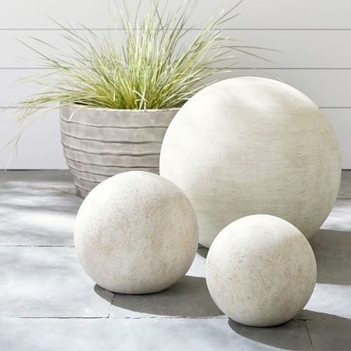 Artisan Stone Sphere Large Metal Outdoor Decorative Flower Planter For Home and Hotel Garden Decoration Usage