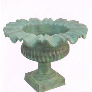 VASES FOR HOME DECORATION / GARDEN VASE / GARDEN URN