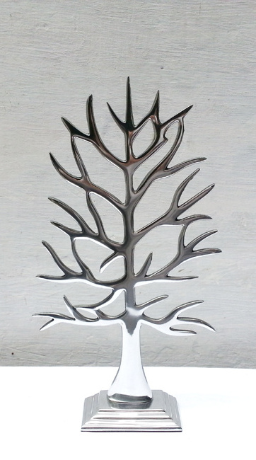 WALL DECORATION / WALL ART / METAL WALL TREE