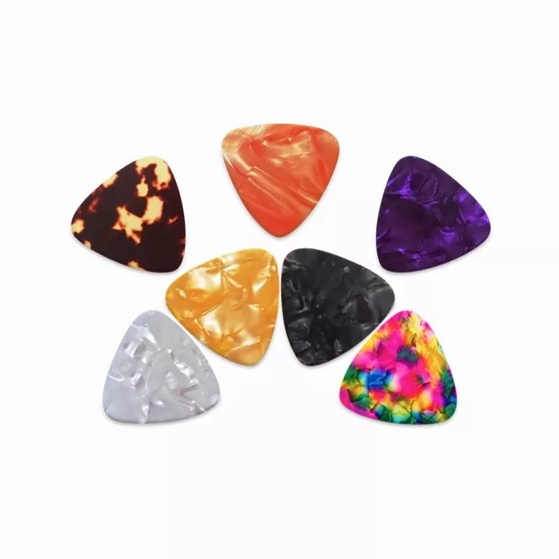 China High Quality Customized good quality celluloid material handguard wear-resistant classic triangular guitar picks