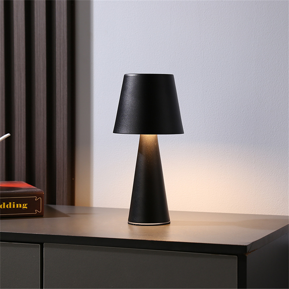 Modern Hotel Decoration Lighting Study Desk Cordless Bedroom Living Room Bedside Restaurant Rechargeable Luxury Touch Table Lamp