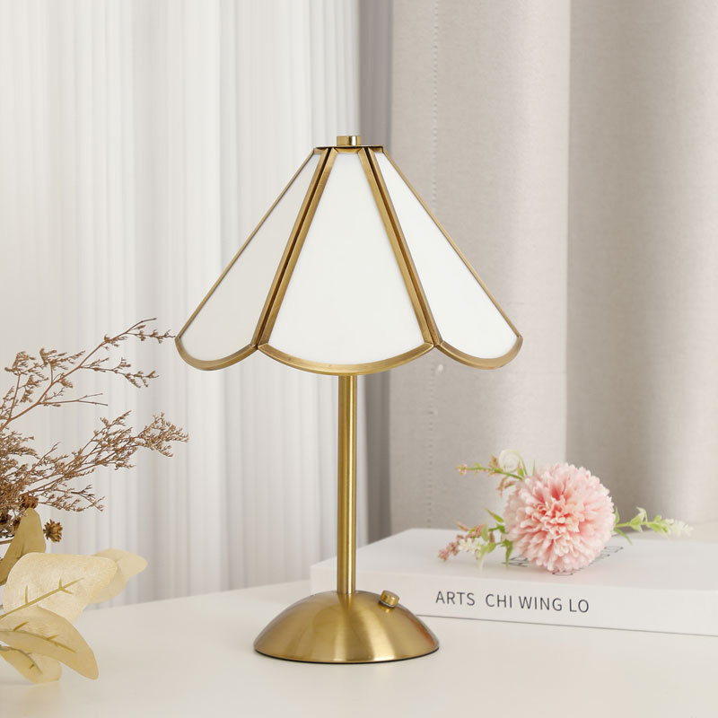 Modern Hotel Bedside Reading Desk Lamp Home Decor Decorative Restaurant Rechargeable Glass Light  Luxury Led Table Lamp