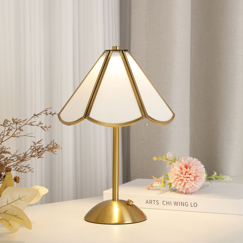 Modern Hotel Bedside Reading Desk Lamp Home Decor Decorative Restaurant Rechargeable Glass Light  Luxury Led Table Lamp