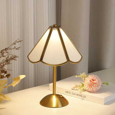 Modern Hotel Bedside Reading Desk Lamp Home Decor Decorative Restaurant Rechargeable Glass Light  Luxury Led Table Lamp