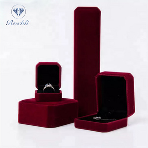 2022 Hot Sale Wholesale luxury Red Gray Pink Velvet Jewelry Box Packaging Ring Pendant Jewellery Box Bracelet Bangle box