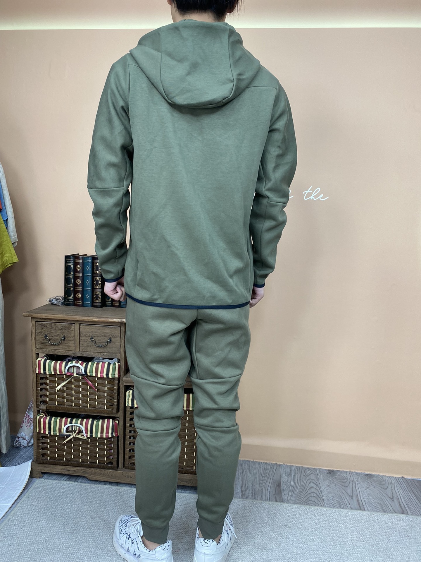 Custom Logo  Green Suit Sportswear  tech fleech y Men's Jogging two piece set  Casual Tracksuit Men Suits