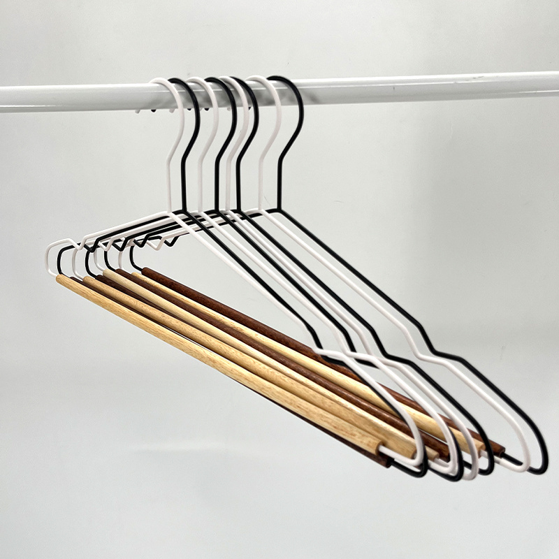 High Quality luxury eucalyptus metal wooden hanger clothes hangers