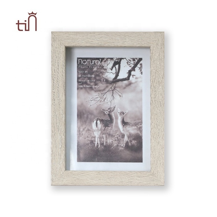 Hot Selling simple White And Customize Low Price Nature Plastic Photo picture Frames Marco De Foto